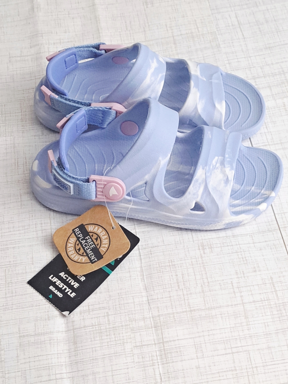 Rugged Shark Kids Lavender Cloud-Print Water Sandals